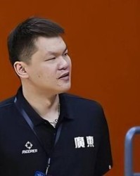 华体会体育官方网站-朱芳雨羡慕首钢队豪华阵容，深圳队回应球队欠薪传闻