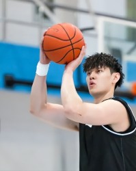 华体会体育官方网站-曾凡博复出18分，四川队赛季0胜，福建队再胜广东队