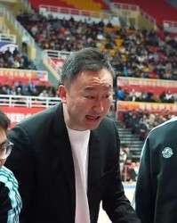 华体会体育app下载-刘维伟：球队近期陷入疲劳期，大家的体能消耗很大 ，希望放平心态